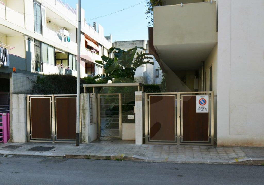 m-c